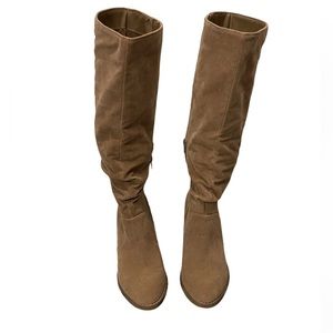 Tan Tall Boot Size 9